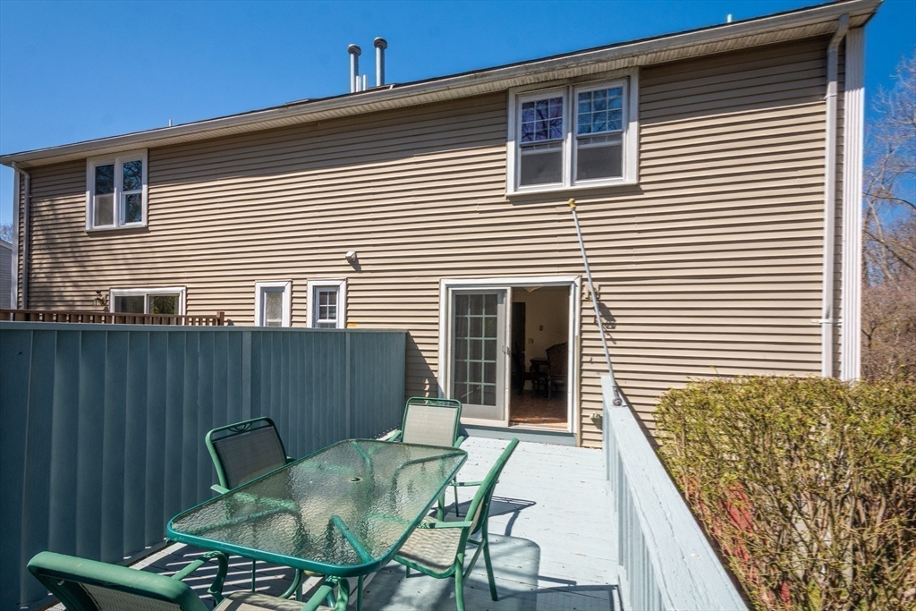 23 Vincent Circle Worcester, MA 01604 - Photo 32 of 38