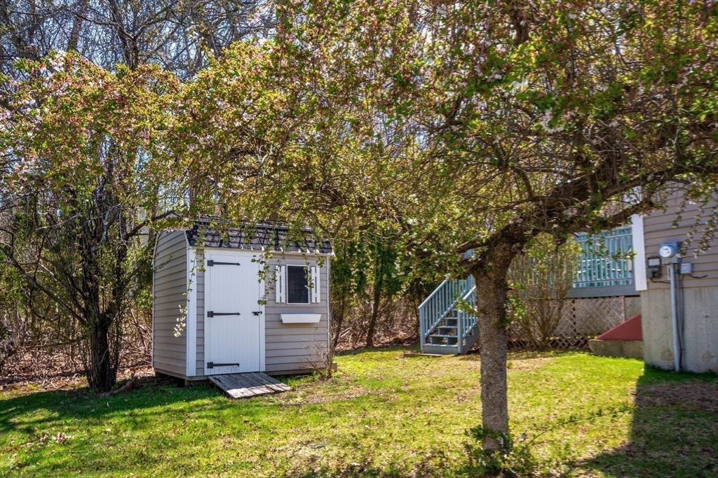 23 Vincent Circle Worcester, MA 01604 - Photo 35 of 38