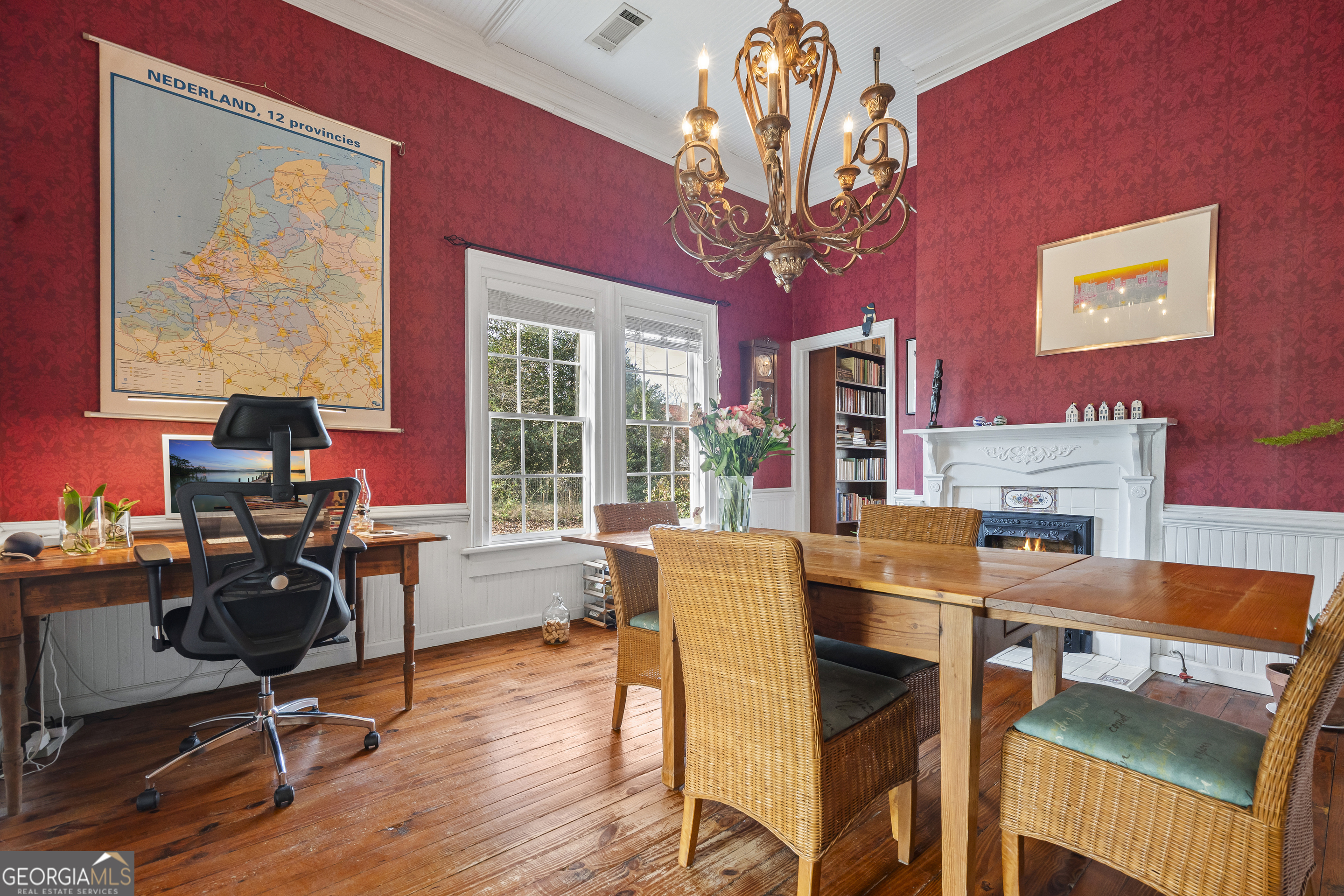 48 Georgia Avenue Comer, GA 30629 - Photo 22 of 46 a view of a livingroom with furniture and a window