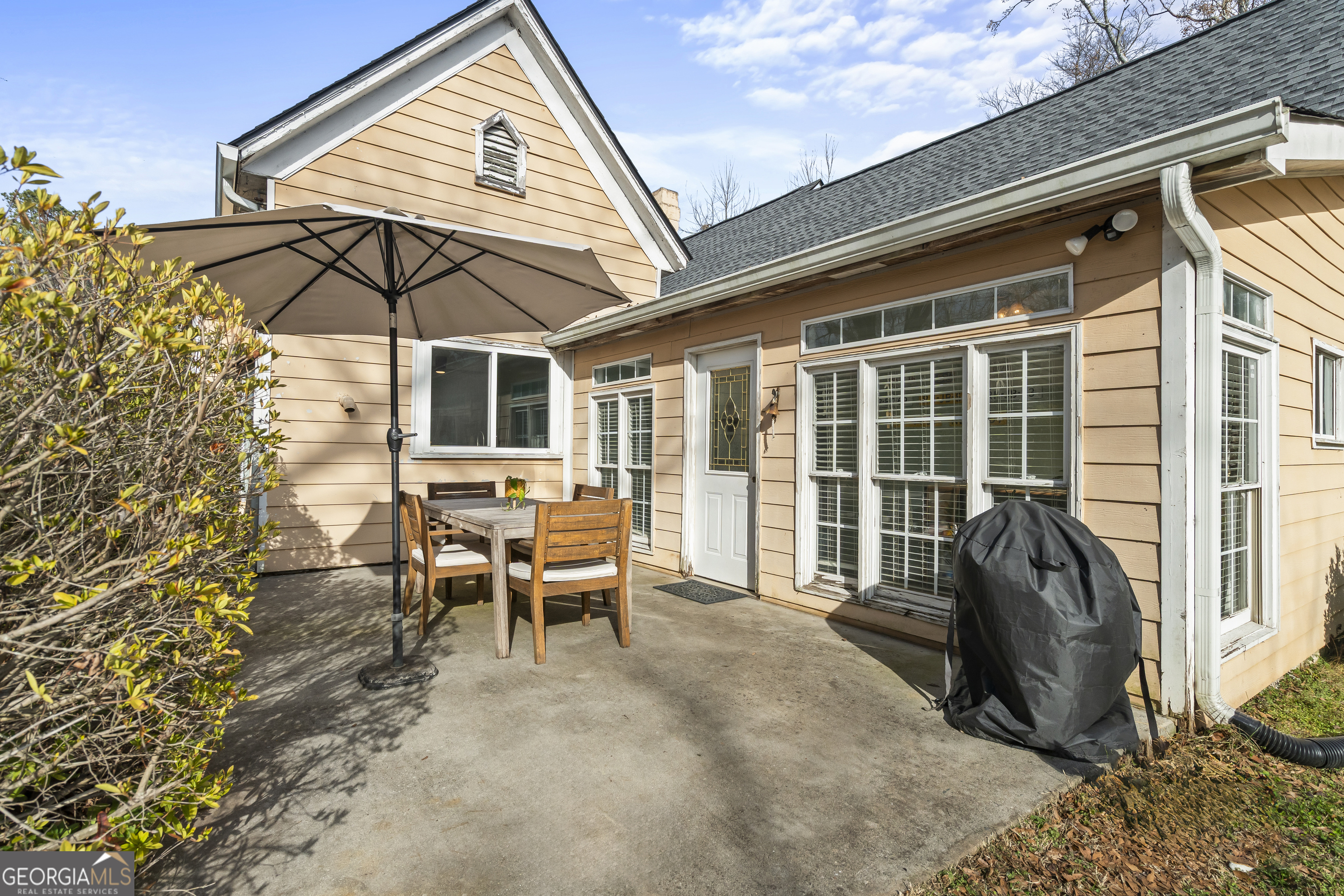 48 Georgia Avenue Comer, GA 30629 - Photo 38 of 46 a view of a two chairs in the patio
