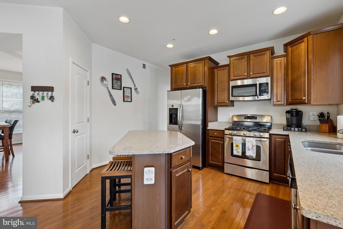 14102 Port Town Road Accokeek, MD 20607 - Photo 5 of 33 Kitchen