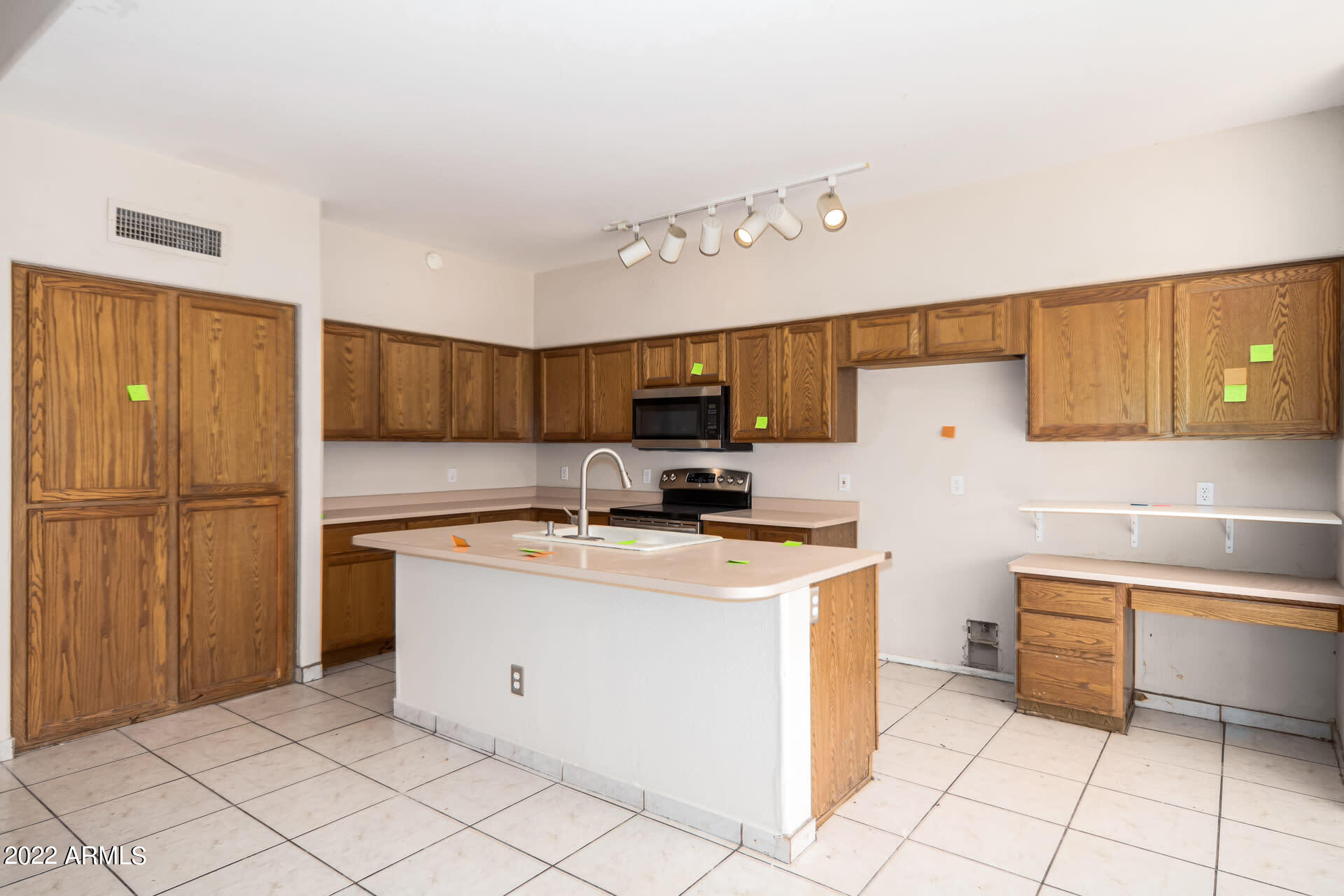 1209 East St John Road Phoenix, AZ 85022 - Photo 18 of 44 Listing_1077041_Photo_42_ID412612326