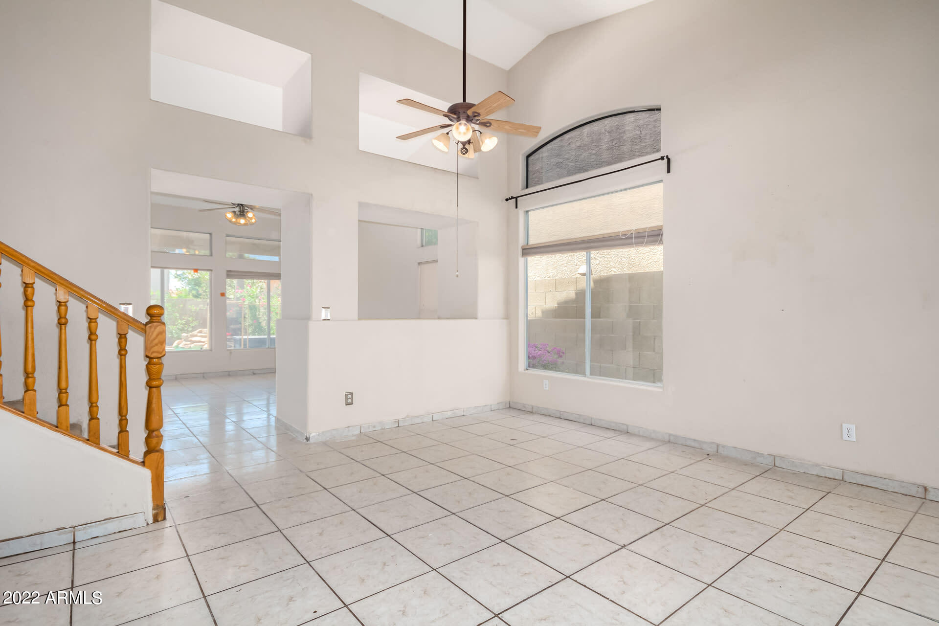 1209 East St John Road Phoenix, AZ 85022 - Photo 10 of 44 Listing_1077041_Photo_34_ID412612318
