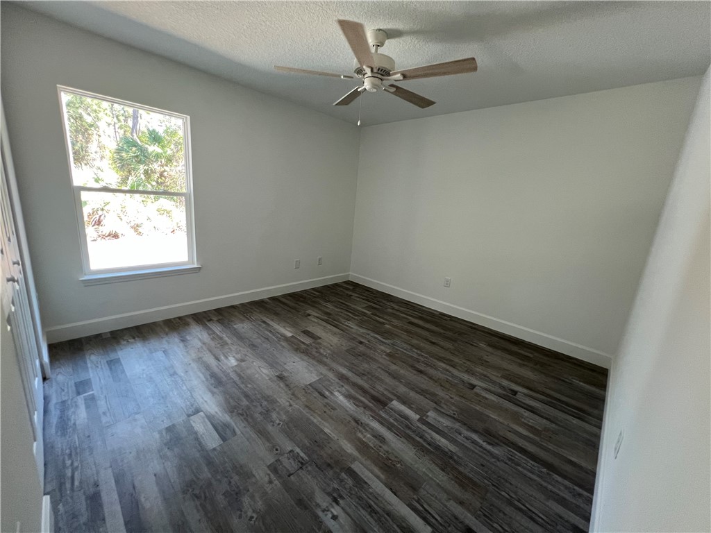 1239 Schumann Drive Sebastian, FL 32958 - Photo 12 of 15