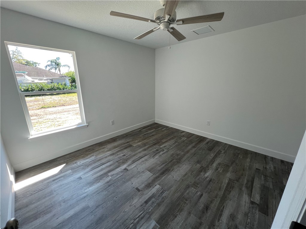 1239 Schumann Drive Sebastian, FL 32958 - Photo 13 of 15