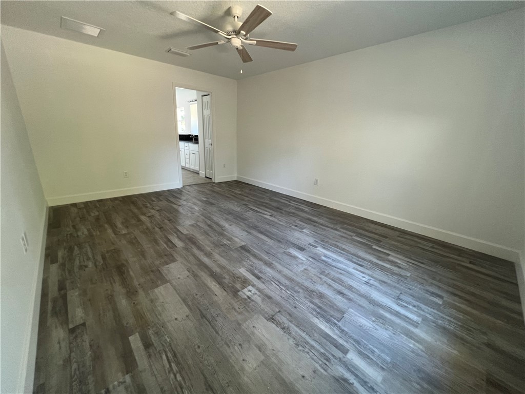 1239 Schumann Drive Sebastian, FL 32958 - Photo 4 of 15