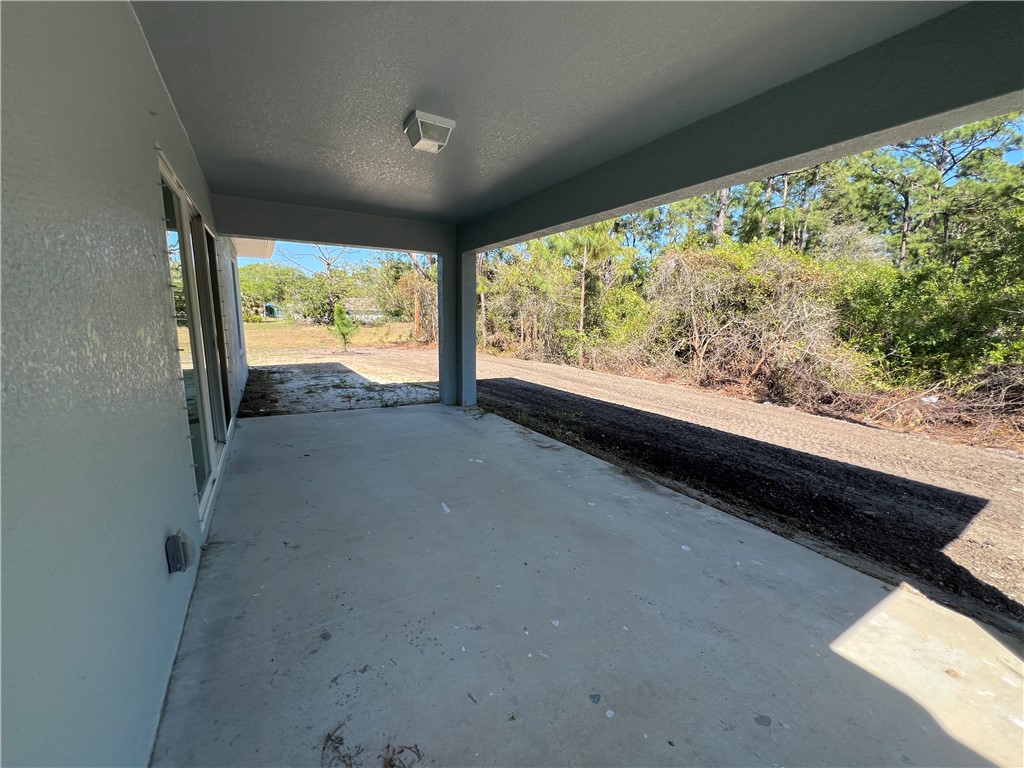 1239 Schumann Drive Sebastian, FL 32958 - Photo 9 of 15