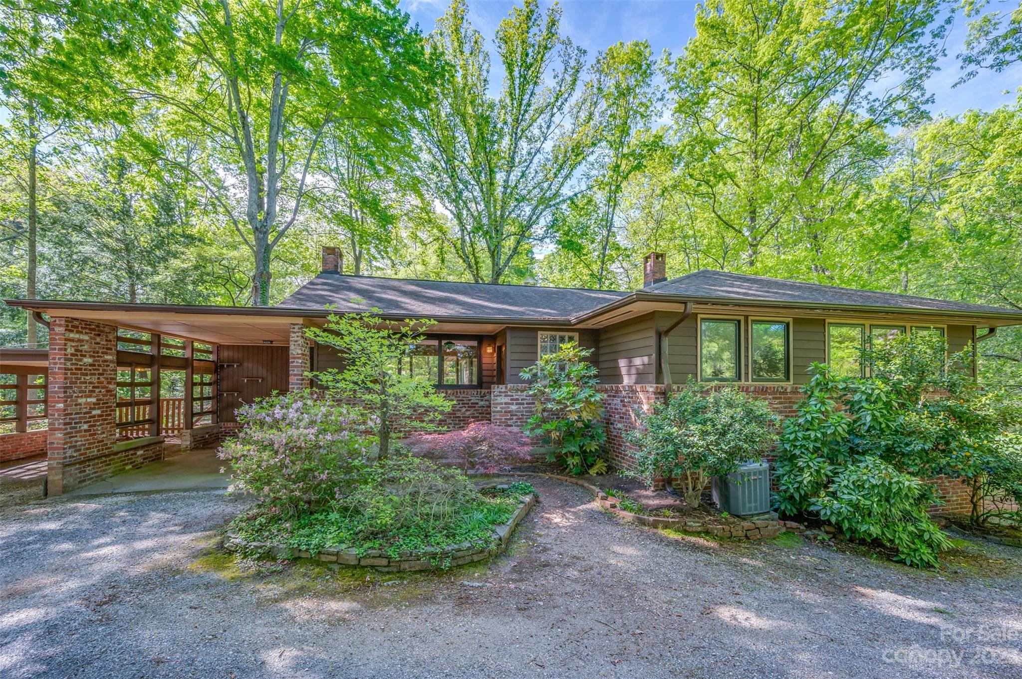 750 Braewick Road Tryon, NC 28782 - Photo 6 of 48