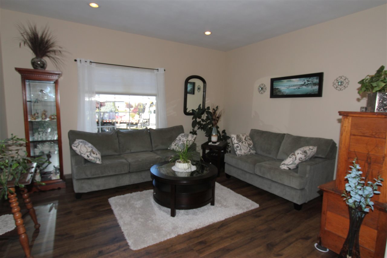 2319 South Steen Road Spokane Valley, WA 99037 - Photo 2 of 20