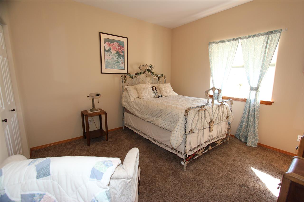 2319 South Steen Road Spokane Valley, WA 99037 - Photo 12 of 20