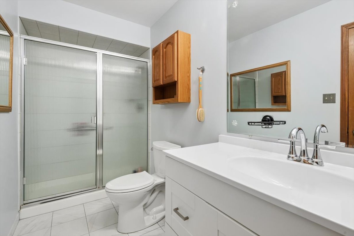 120 South Dee Road, Unit 2 Park Ridge, IL 60068 - Photo 14 of 23 Gallery Image 14