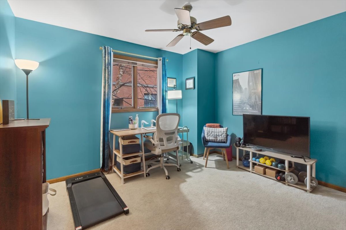 120 South Dee Road, Unit 2 Park Ridge, IL 60068 - Photo 16 of 23 Gallery Image 16