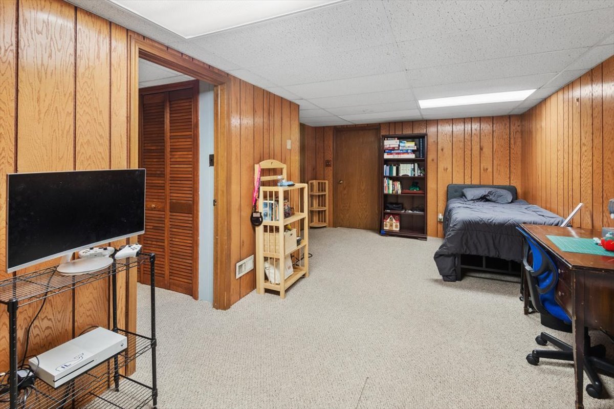 120 South Dee Road, Unit 2 Park Ridge, IL 60068 - Photo 17 of 23 Gallery Image 17