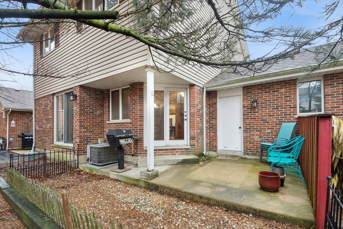 120 South Dee Road, Unit 2 Park Ridge, IL 60068 - Photo 19 of 23 Gallery Image 19