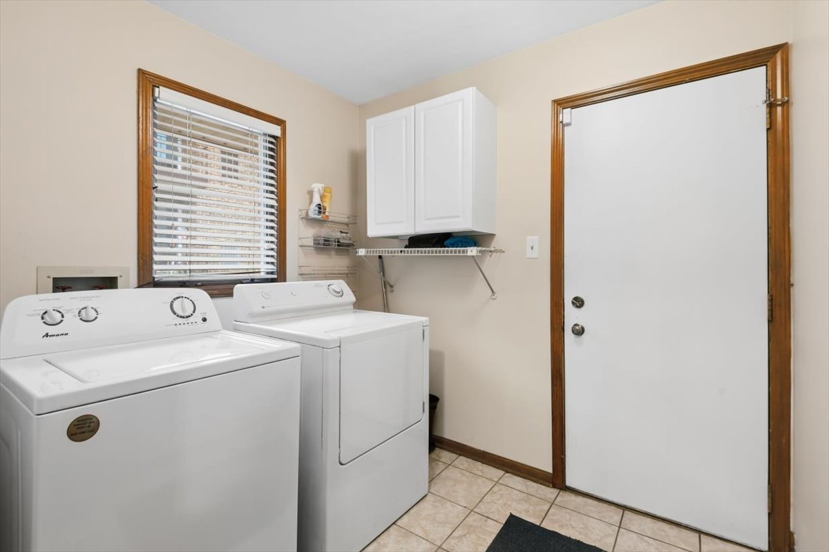 120 South Dee Road, Unit 2 Park Ridge, IL 60068 - Photo 9 of 23 Gallery Image 9