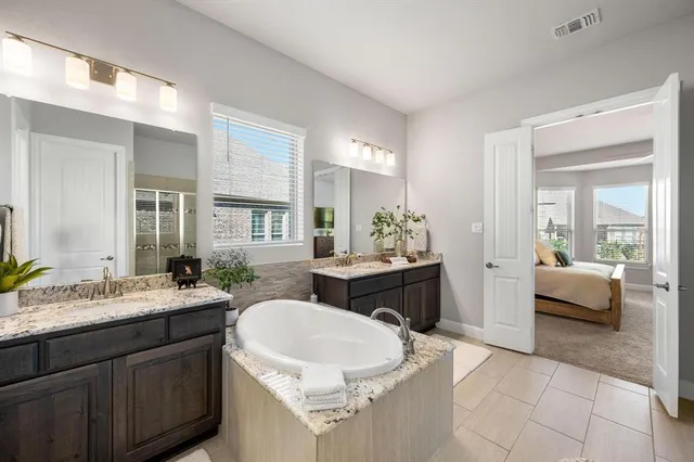 $560,000 | 2360 Ambassador Court, Heath, TX 75126