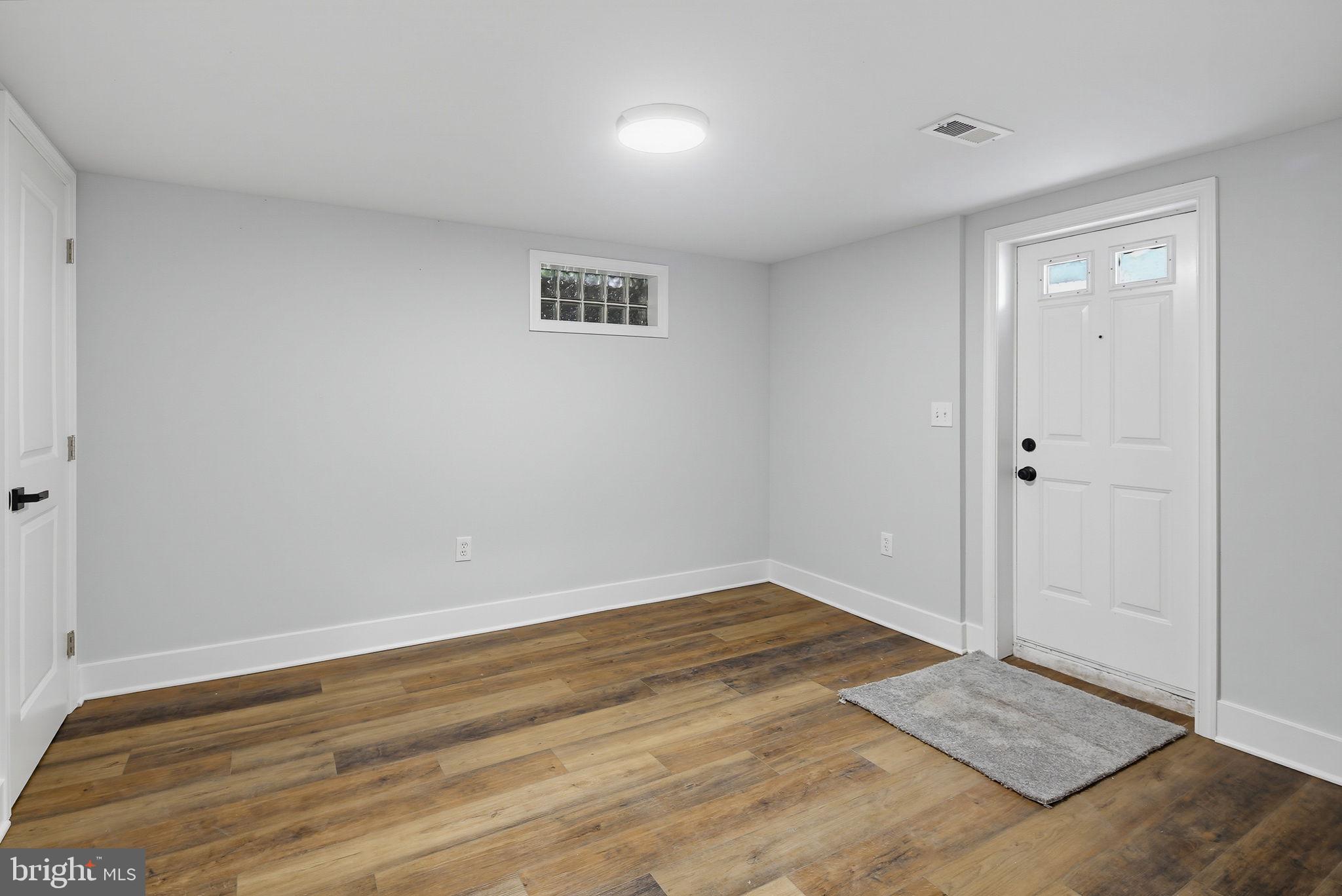 323 3rd Avenue Baltimore, MD 21227 - Photo 28 of 37