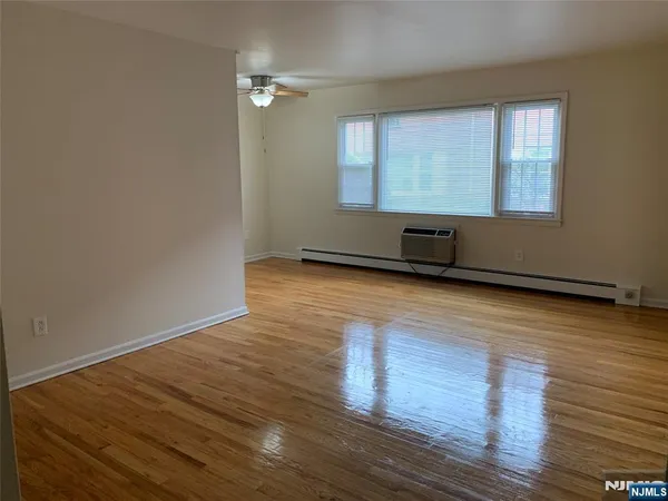 $1,825 | 60 Columbia Avenue, Unit 5, Dumont, NJ 07628