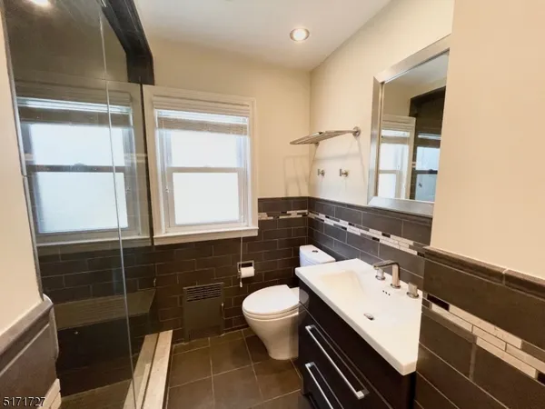 $3,450 | 17 Brookfield Road, Unit 1, Montclair, NJ 07043