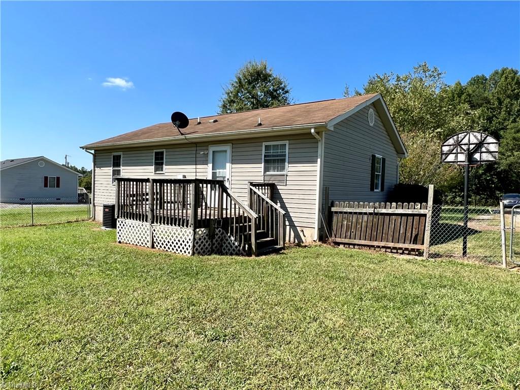 8362 Angel-Pardue Road Stokesdale, NC 27357 - Photo 5 of 20