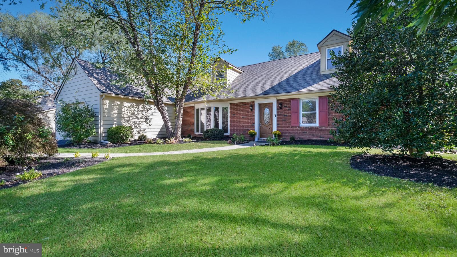 3102 Hayes Road Norristown, PA 19403 - Photo 1 of 39 Beautiful Street Presence