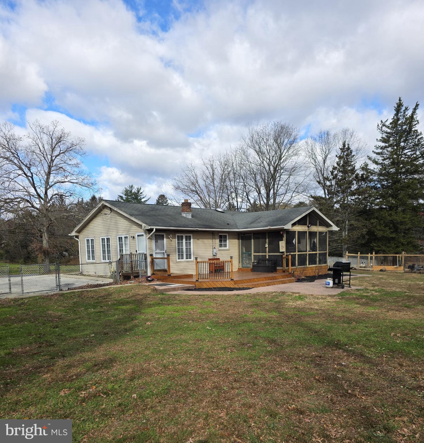 537 Centerton Road Pittsgrove, NJ 08318 - Photo 23 of 28 a front view of a house with a yard