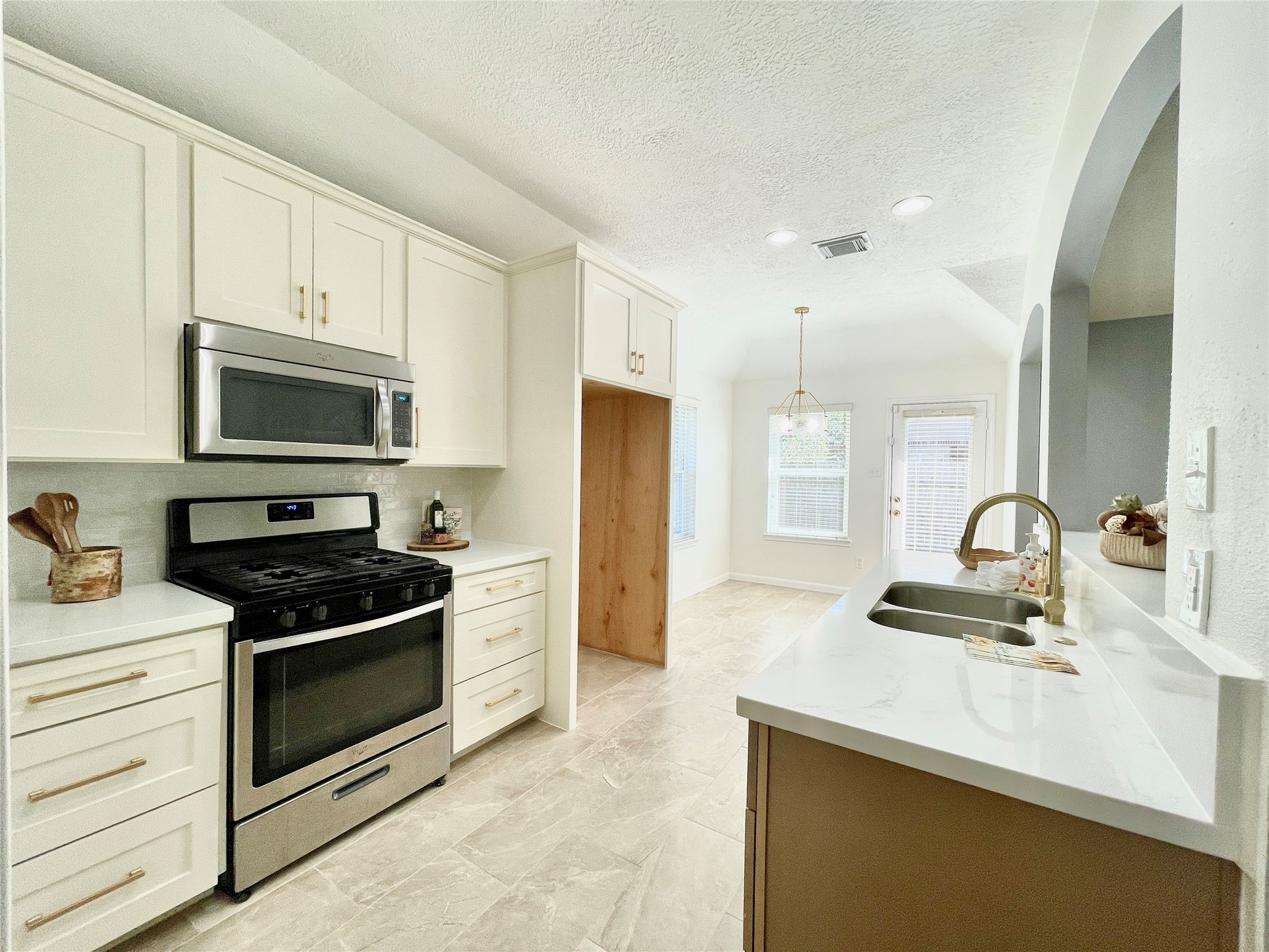 20503 Spring Aspen Lane Spring, TX 77388 - Photo 5 of 25 Newly Remodeled Kitchen "Greek Villa"
inspiration