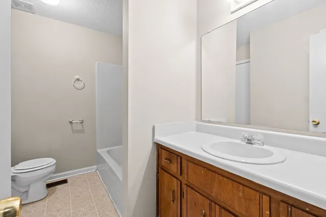 $925 | 1630 Baltimore Drive, Unit A, Clarksville, TN 37043