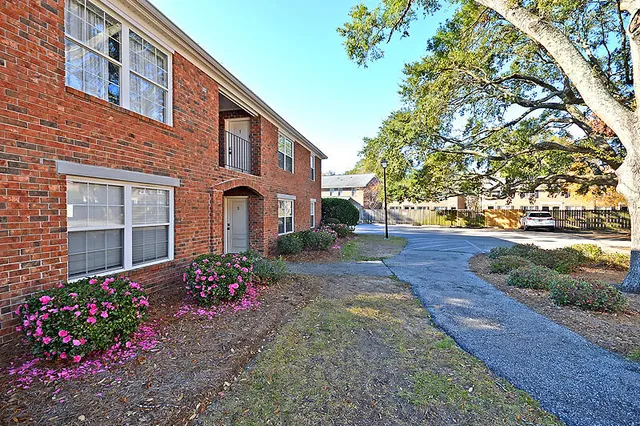 $395,000 | 1240 Fairmont Avenue, Unit 7, Mount Pleasant, SC 29464