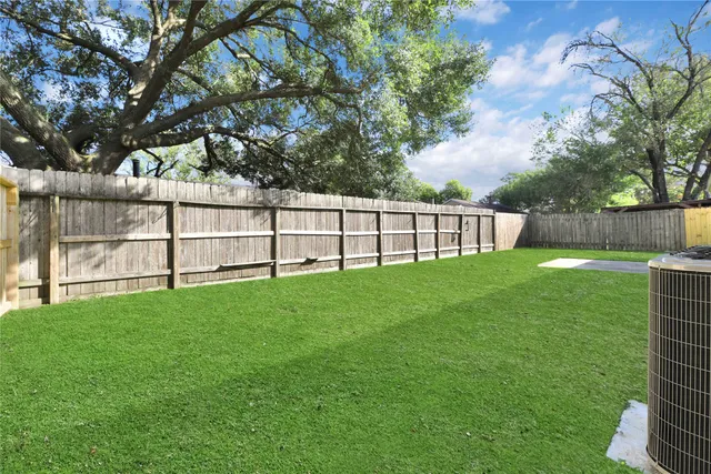 $1,850 | 7215 Dogwood Trail Drive, Humble, TX 77346