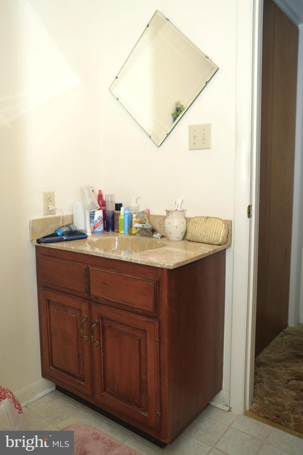 1409 Calvert Road Chester, MD 21619 - Photo 17 of 20 Bath (Master)