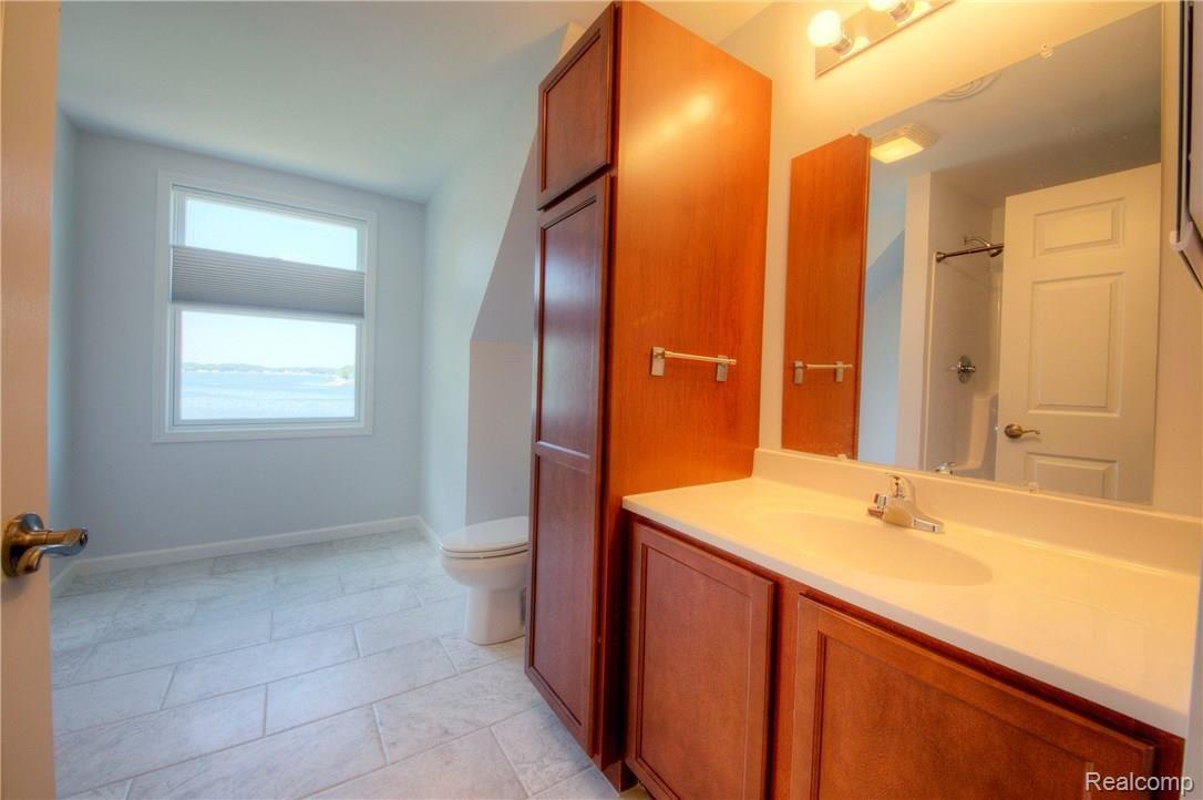 5755 Longpoint Drive Howell, MI 48843 - Photo 47 of 59 930A9155_6_7.jpg