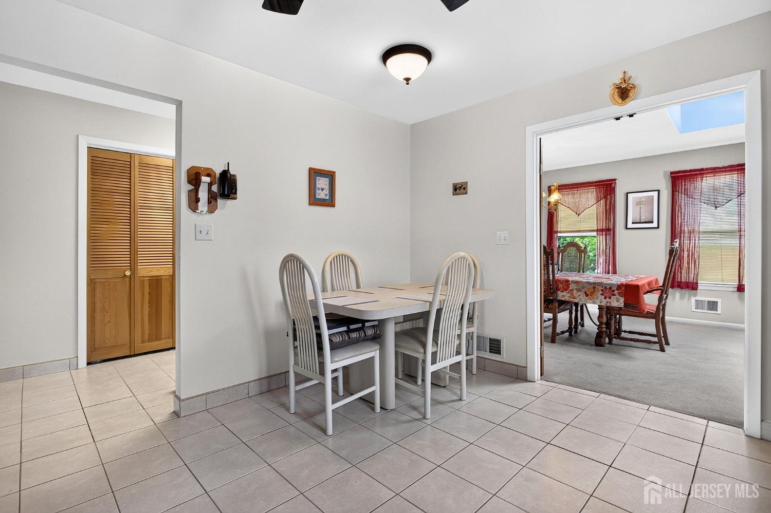 21 Sulliman Road Edison, NJ 08817 - Photo 11 of 26