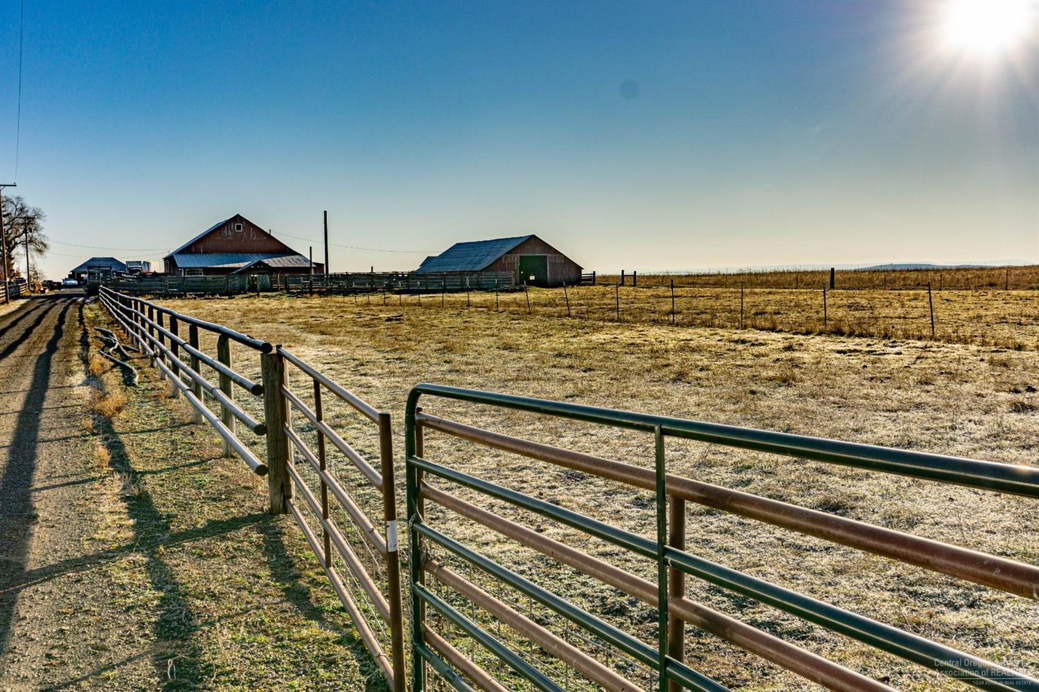 56117 Muller Road Wamic, OR 97063 - Photo 13 of 25 Additional Photo