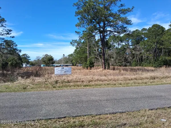 $60,000 | Mill Street, Moss Point, MS 39563