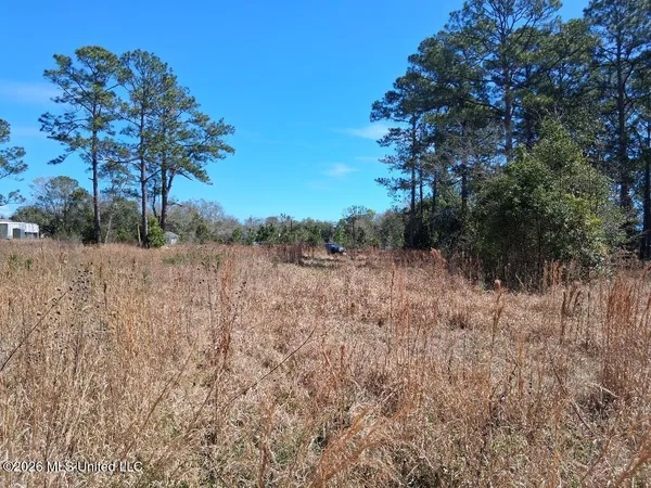 $60,000 | Mill Street, Moss Point, MS 39563