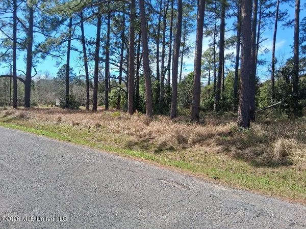 $60,000 | Mill Street, Moss Point, MS 39563