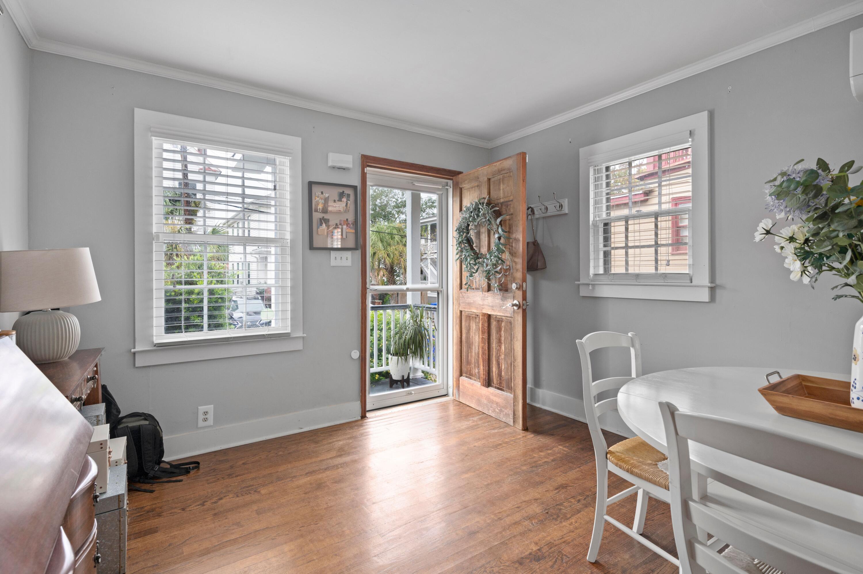 8 Perry Street Charleston, SC 29403 - Photo 1 of 15 S9lausLw