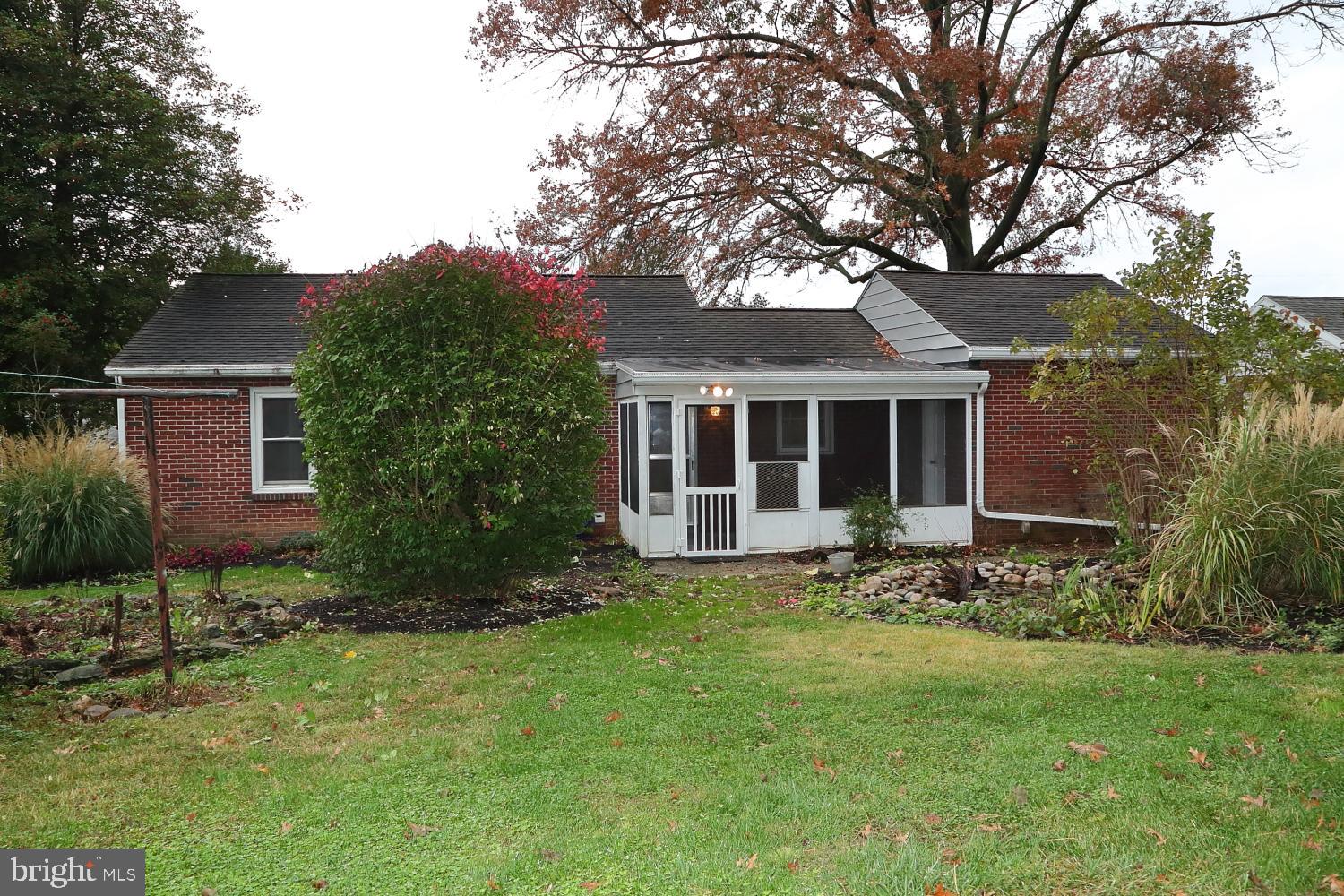 313 Dahlia Road Lancaster, PA 17602 - Photo 16 of 17 Gallery Image 16