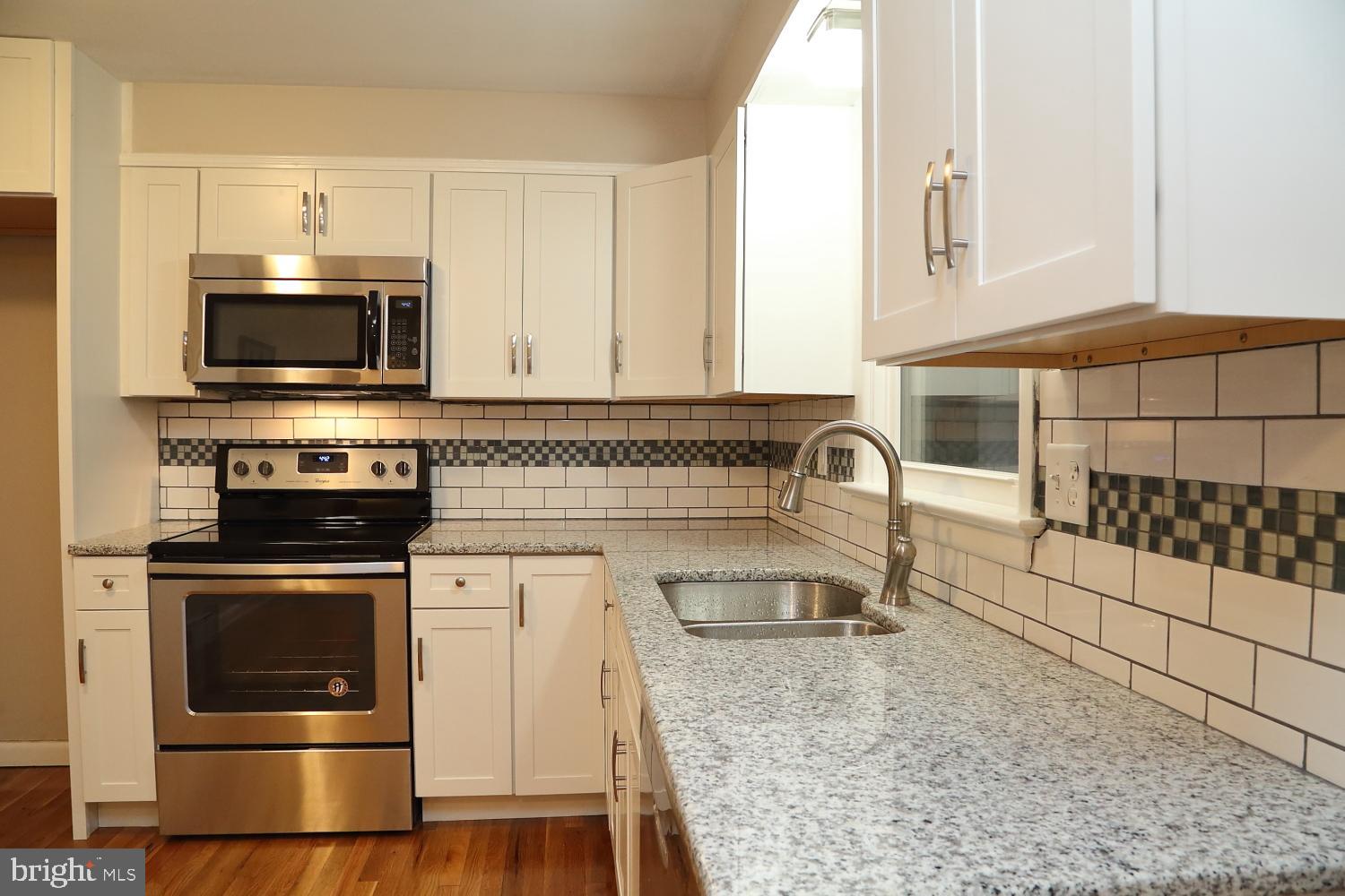 313 Dahlia Road Lancaster, PA 17602 - Photo 5 of 17 Gallery Image 5