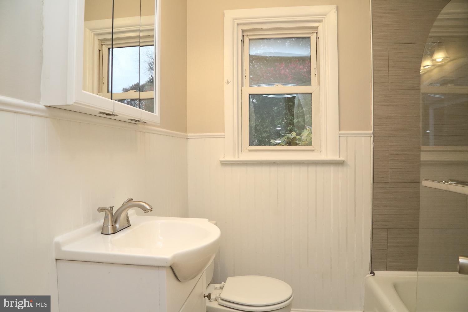 313 Dahlia Road Lancaster, PA 17602 - Photo 10 of 17 Gallery Image 10