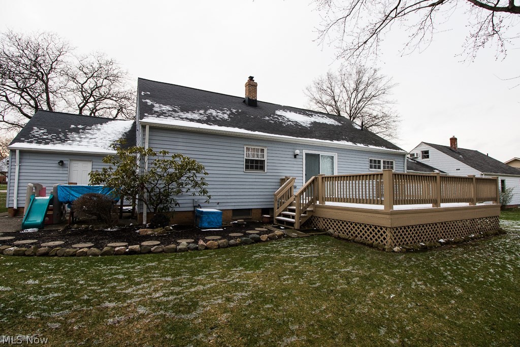 779 Edgewood Road Cleveland, OH 44143 - Photo 28 of 32 The back yard has been meticulously cared for as well!