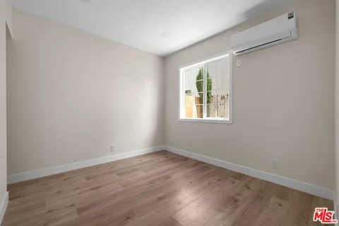 $1,375,000 | 21009 Saticoy Street, Canoga Park, CA 91304