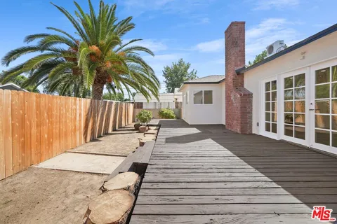 $1,375,000 | 21009 Saticoy Street, Canoga Park, CA 91304