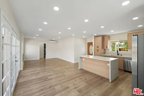 $1,375,000 | 21009 Saticoy Street, Canoga Park, CA 91304