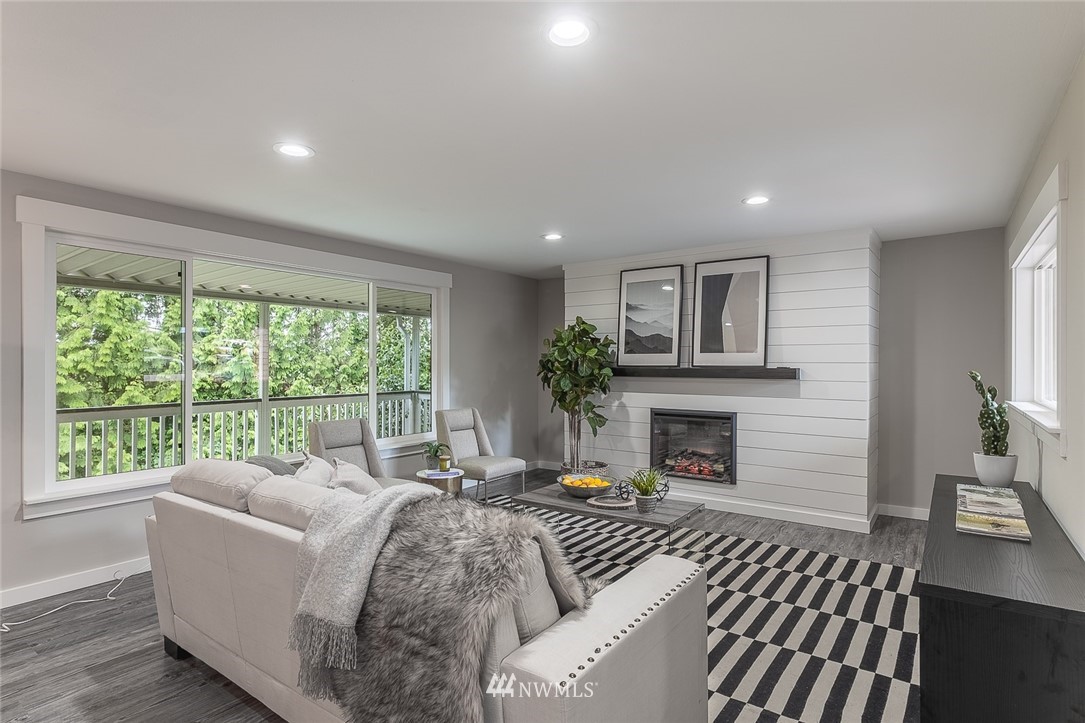 3621 Shattuck Avenue South Renton, WA 98055 - Photo 3 of 20 Gallery Image 3