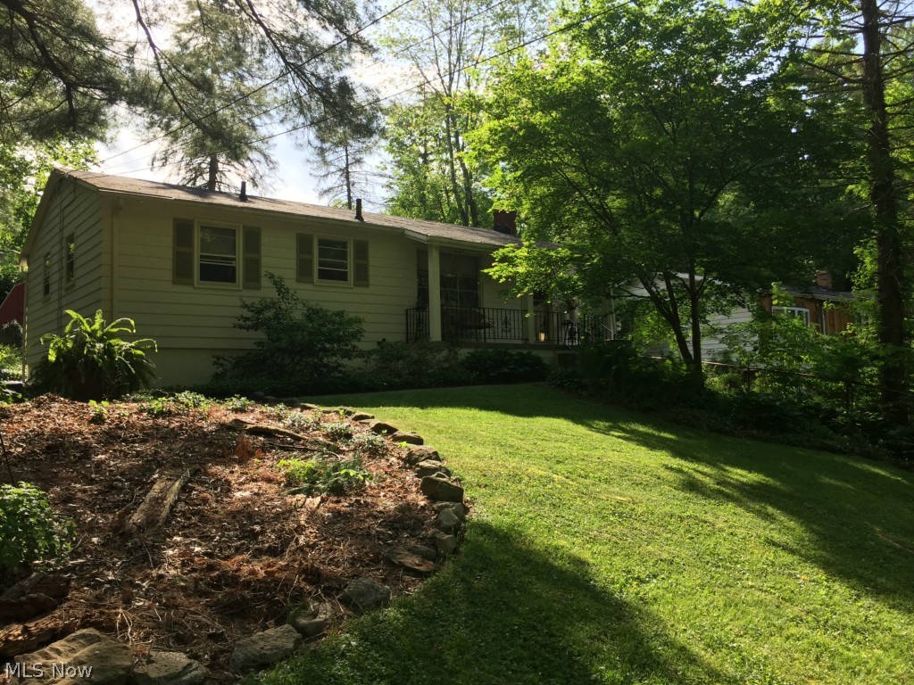 2414 Volney Road Youngstown, OH 44511 - Photo 2 of 23 Gallery Image 2