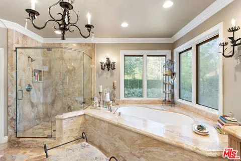 $3,495,000 | 28850 Countryside Drive, Agoura Hills, CA 91301