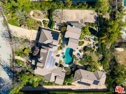 $3,495,000 | 28850 Countryside Drive, Agoura Hills, CA 91301