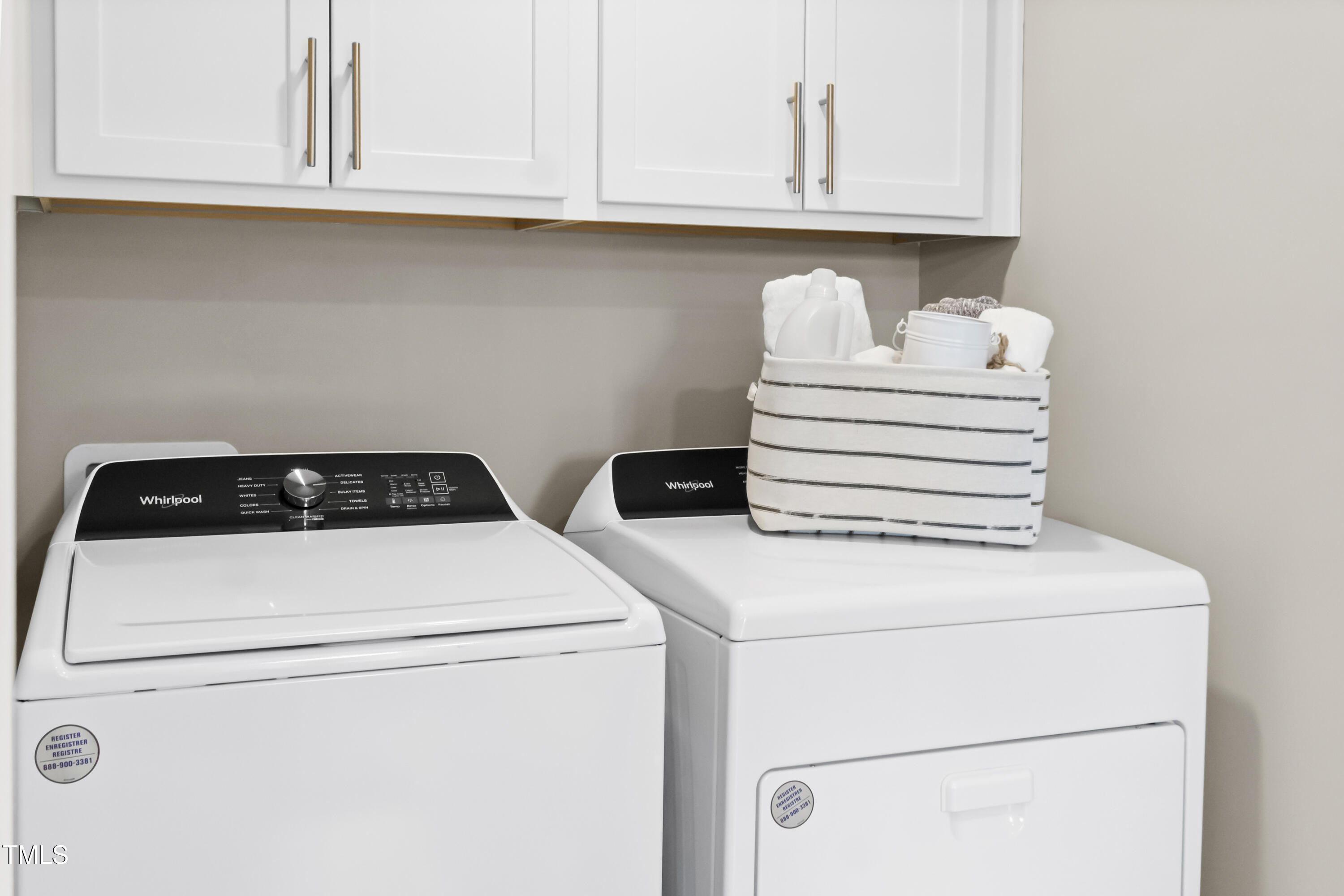 2011 Cross Bones Boulevard, Unit 41 Durham, NC 27703 - Photo 11 of 14 a close up of a stove top oven